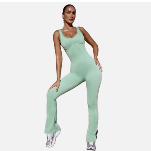 Bo+Tee Flared Full Length Unitard in Mint Green jumpsuit - Picture 5 of 8